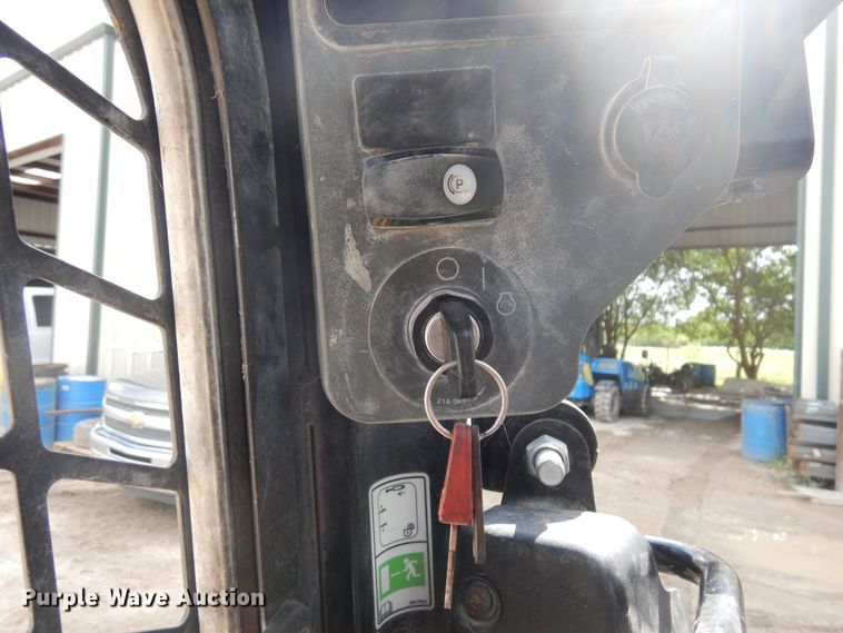 image for item FM9002 2012 Caterpillar 262C Series 2 skid steer