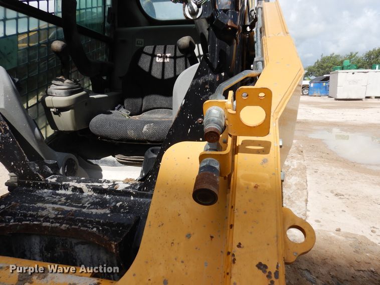 image for item FM9002 2012 Caterpillar 262C Series 2 skid steer