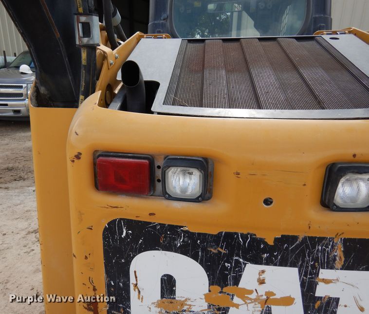 image for item FM9002 2012 Caterpillar 262C Series 2 skid steer