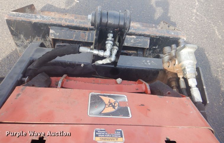 image for item FT9487 Ditch Witch SK750 compact utility loader