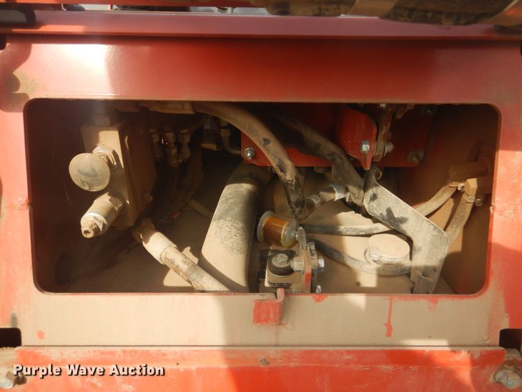 image for item FT9487 Ditch Witch SK750 compact utility loader