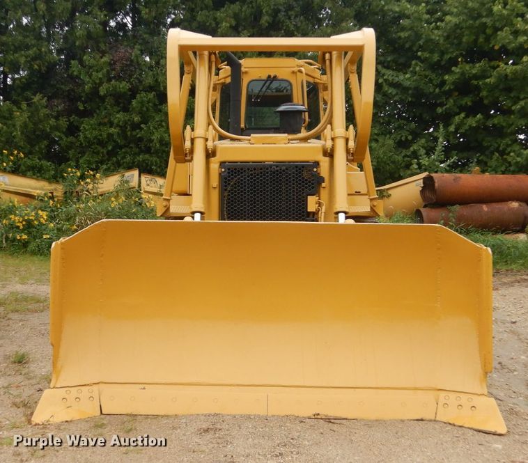 image for item FU9499 1988 Caterpillar D6H dozer