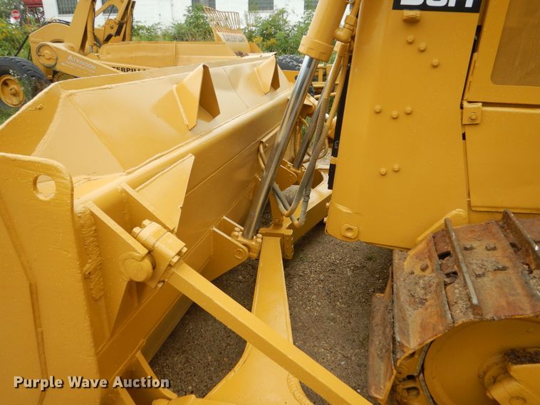 image for item FU9499 1988 Caterpillar D6H dozer