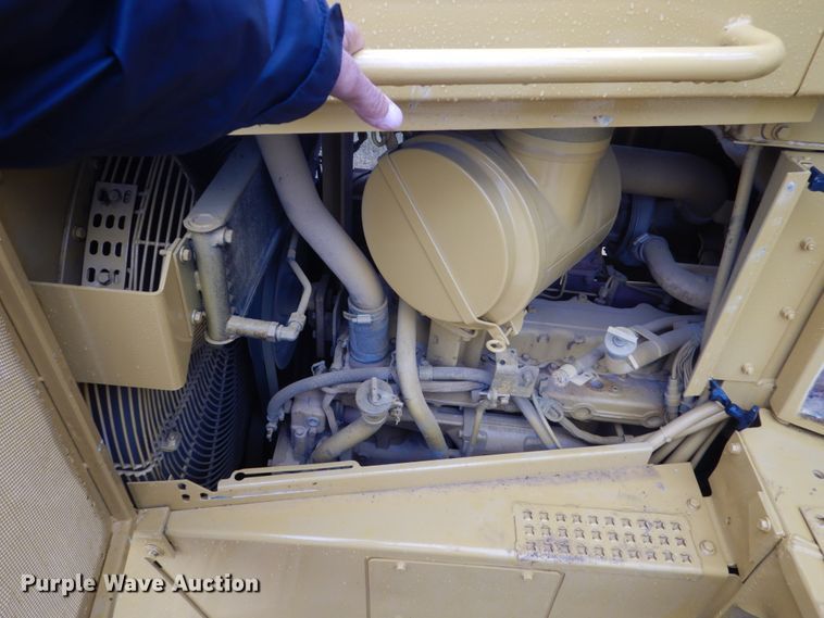 image for item FU9499 1988 Caterpillar D6H dozer