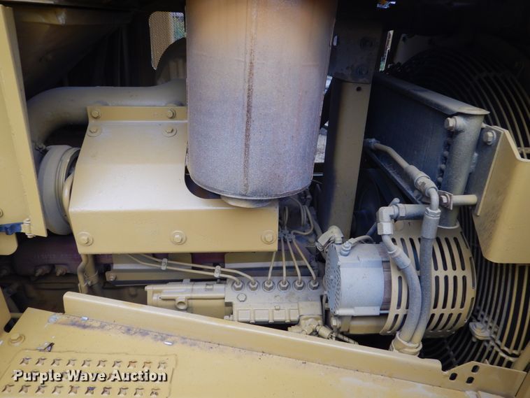 image for item FU9499 1988 Caterpillar D6H dozer