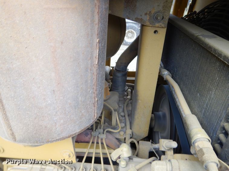 image for item FU9499 1988 Caterpillar D6H dozer