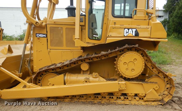 image for item FU9499 1988 Caterpillar D6H dozer
