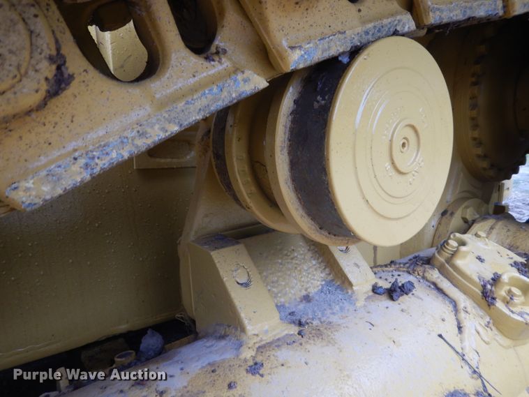 image for item FU9499 1988 Caterpillar D6H dozer