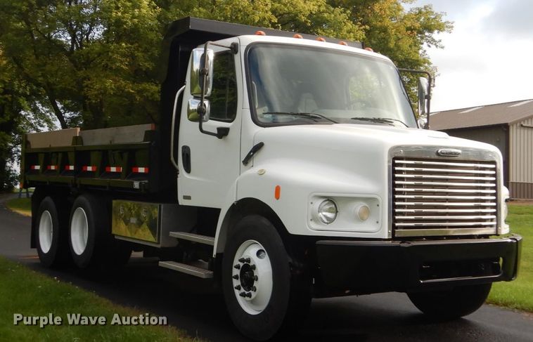 image for item FU9502 2007 Freightliner Business Class M2 dump truck