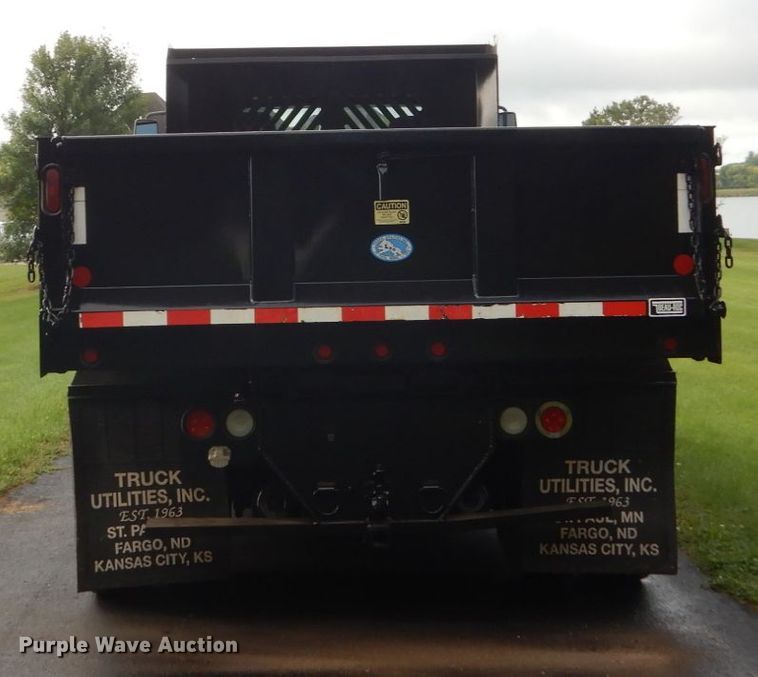 image for item FU9502 2007 Freightliner Business Class M2 dump truck