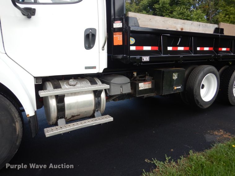 image for item FU9502 2007 Freightliner Business Class M2 dump truck