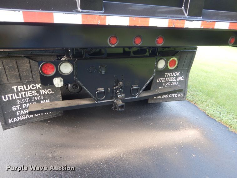 image for item FU9502 2007 Freightliner Business Class M2 dump truck