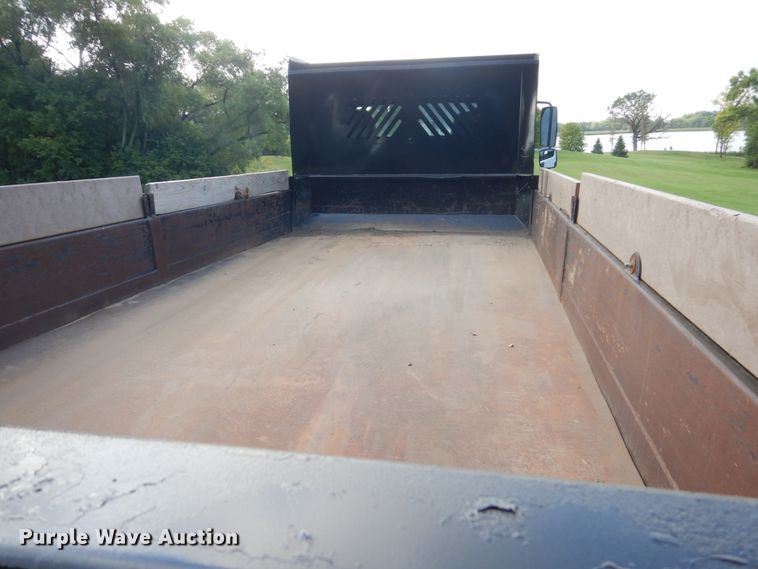 image for item FU9502 2007 Freightliner Business Class M2 dump truck