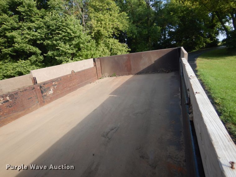 image for item FU9502 2007 Freightliner Business Class M2 dump truck