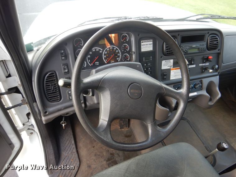 image for item FU9502 2007 Freightliner Business Class M2 dump truck