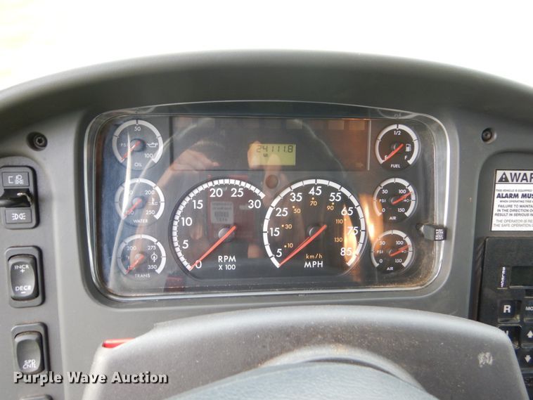 image for item FU9502 2007 Freightliner Business Class M2 dump truck