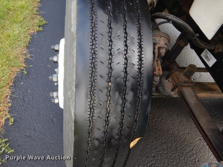 image for item FU9502 2007 Freightliner Business Class M2 dump truck