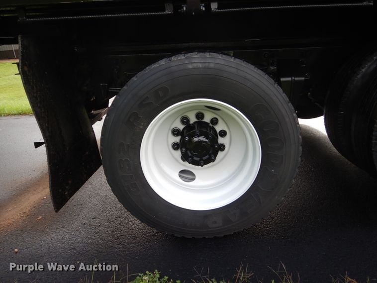 image for item FU9502 2007 Freightliner Business Class M2 dump truck