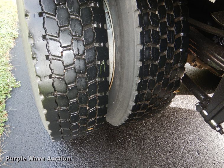 image for item FU9502 2007 Freightliner Business Class M2 dump truck