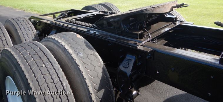 image for item FU9503 1996 Mack CL713 semi truck