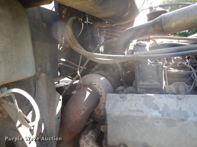 image for item FU9503 1996 Mack CL713 semi truck