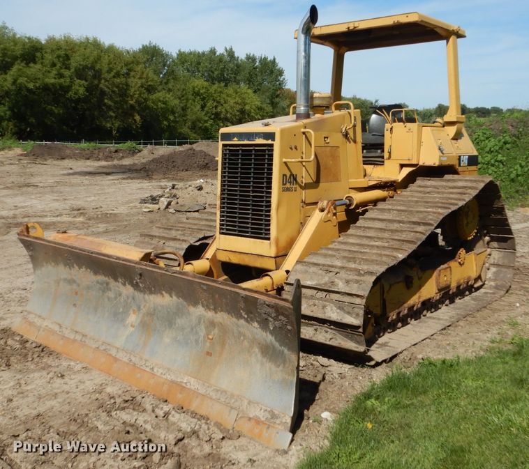 image for item FU9516 1987 Caterpillar D4H dozer