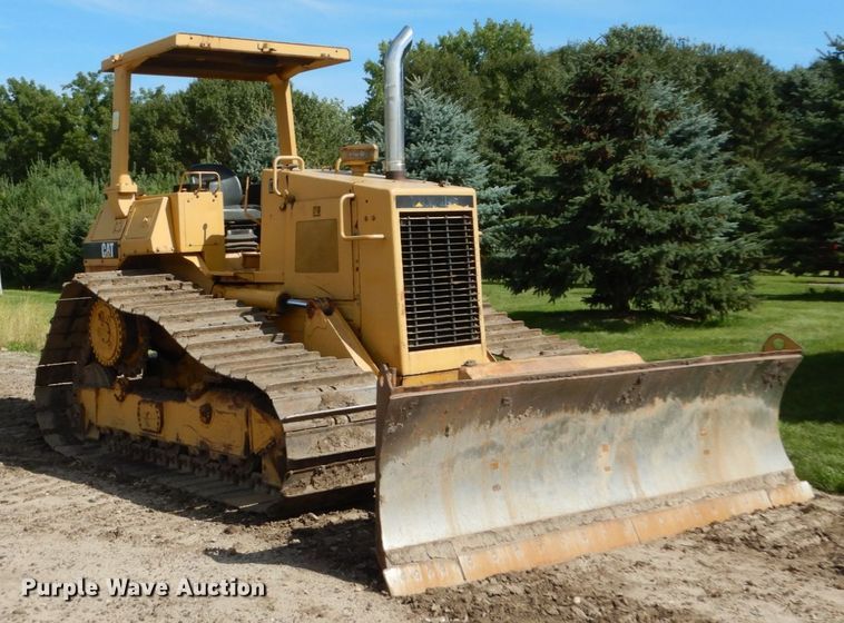 image for item FU9516 1987 Caterpillar D4H dozer