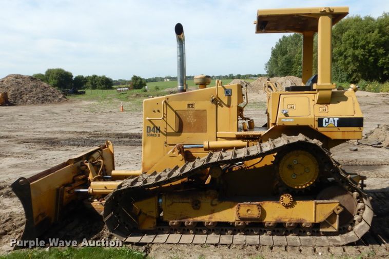 image for item FU9516 1987 Caterpillar D4H dozer