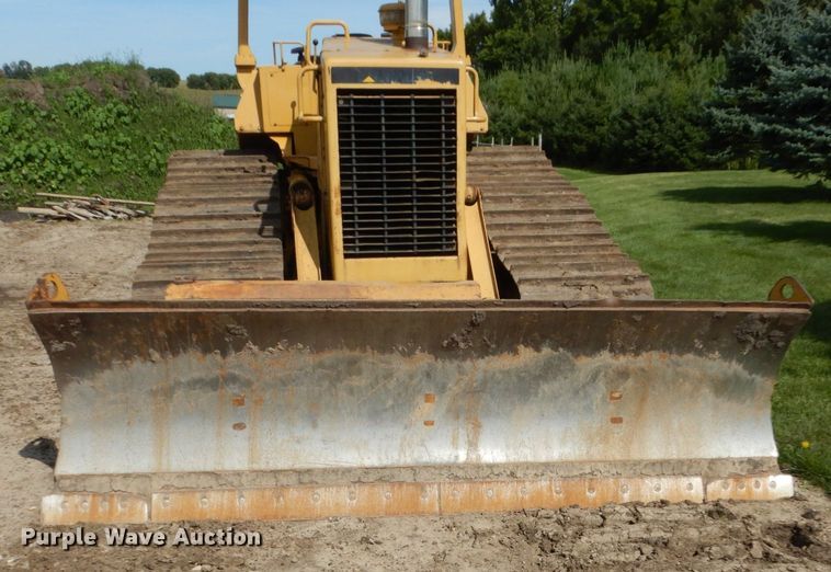 image for item FU9516 1987 Caterpillar D4H dozer