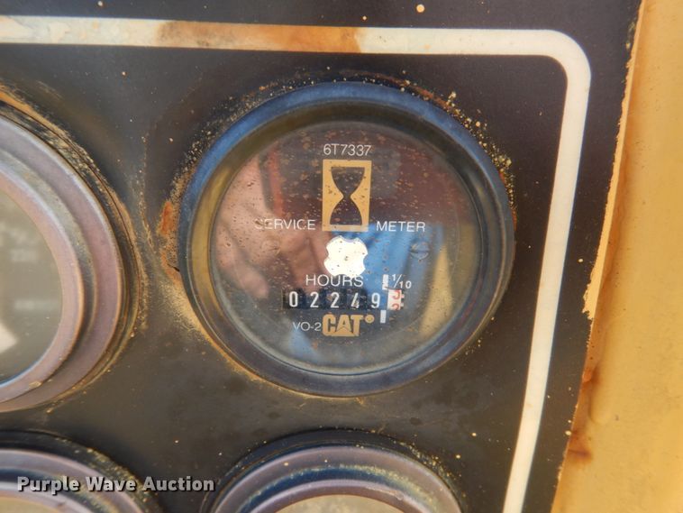 image for item FU9516 1987 Caterpillar D4H dozer