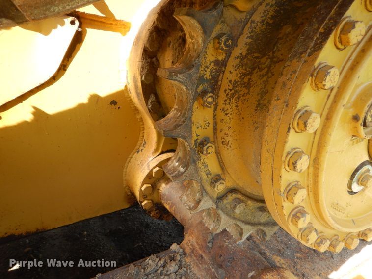 image for item FU9516 1987 Caterpillar D4H dozer