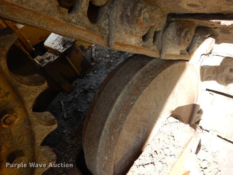 image for item FU9516 1987 Caterpillar D4H dozer