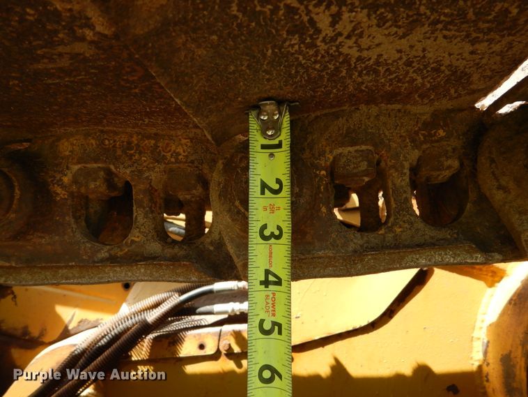 image for item FU9516 1987 Caterpillar D4H dozer