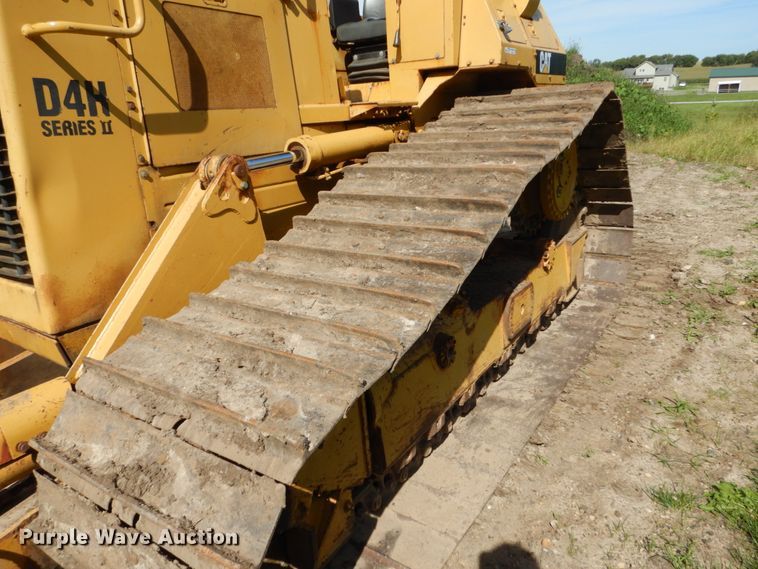 image for item FU9516 1987 Caterpillar D4H dozer