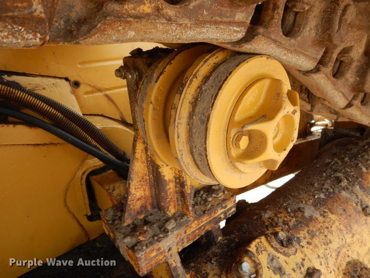 image for item FU9516 1987 Caterpillar D4H dozer