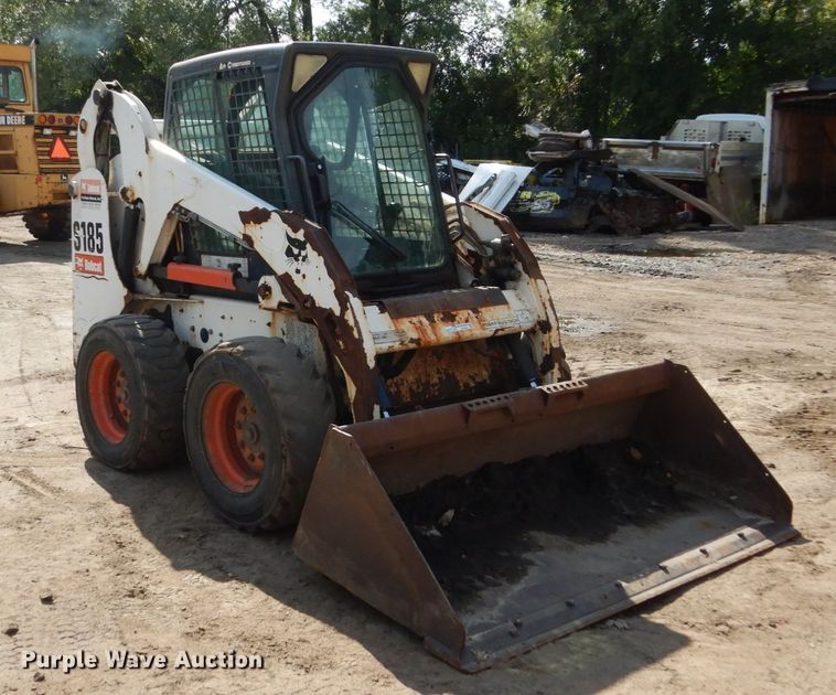 image for item FU9520 2006 Bobcat S185 skid steer