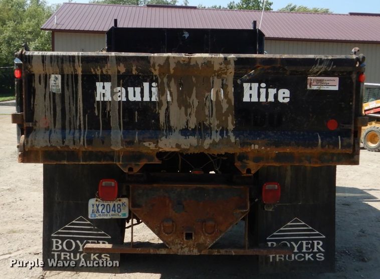 image for item FU9522 2000 Freightliner FL70 dump truck