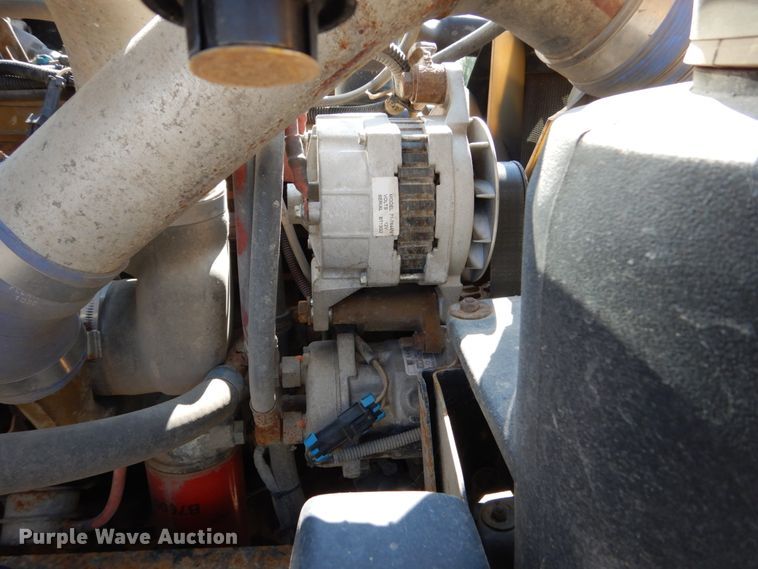 image for item FU9522 2000 Freightliner FL70 dump truck