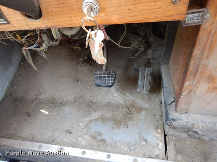 image for item FU9523 1989 Chevrolet FC P65 delivery truck