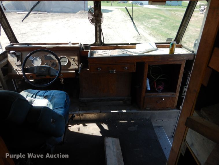 image for item FU9523 1989 Chevrolet FC P65 delivery truck