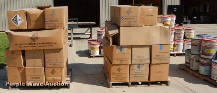 image for item FU9526 (3) pallets concrete stencils