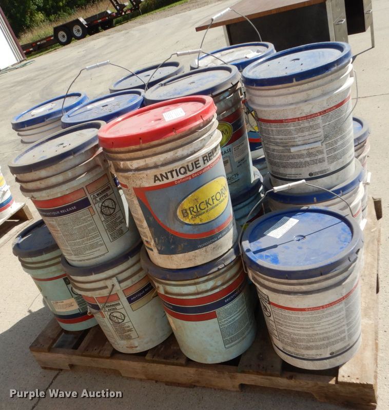 image for item FU9527 (3) pallets concrete color hardener and release