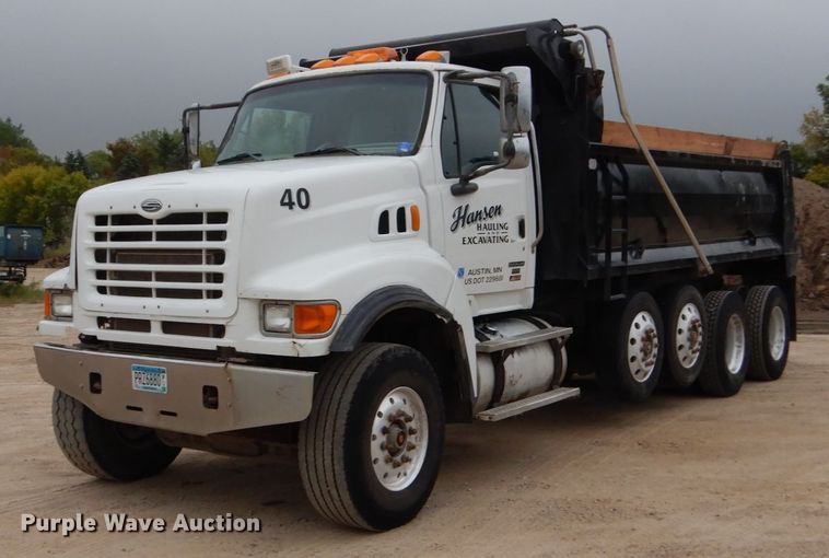 image for item FU9528 2007 Sterling L-Line dump truck