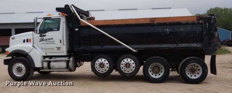 image for item FU9528 2007 Sterling L-Line dump truck