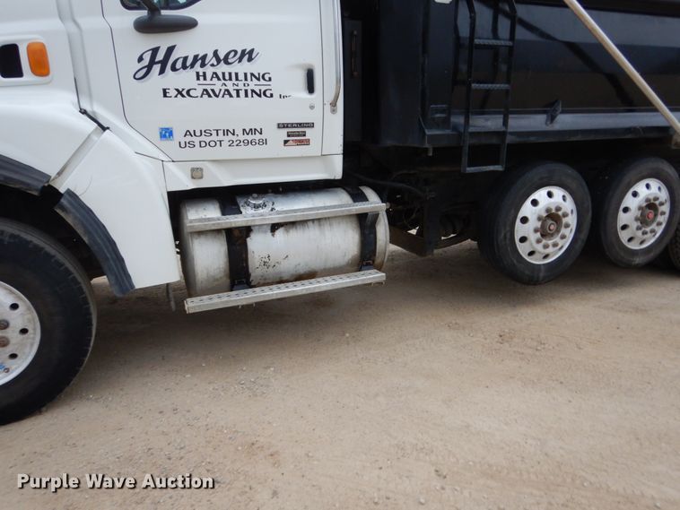 image for item FU9528 2007 Sterling L-Line dump truck