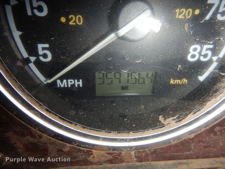 image for item FU9528 2007 Sterling L-Line dump truck