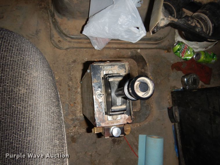 image for item FU9528 2007 Sterling L-Line dump truck