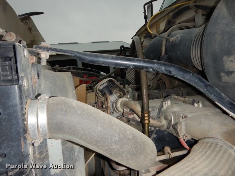 image for item FU9528 2007 Sterling L-Line dump truck