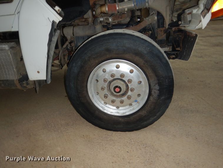 image for item FU9528 2007 Sterling L-Line dump truck