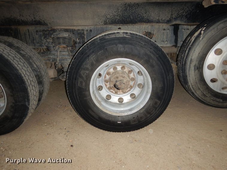 image for item FU9528 2007 Sterling L-Line dump truck